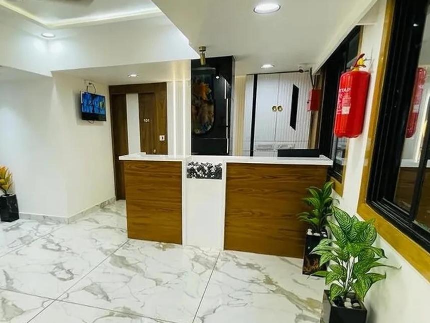 Hotel New German Ahmedabad Esterno foto